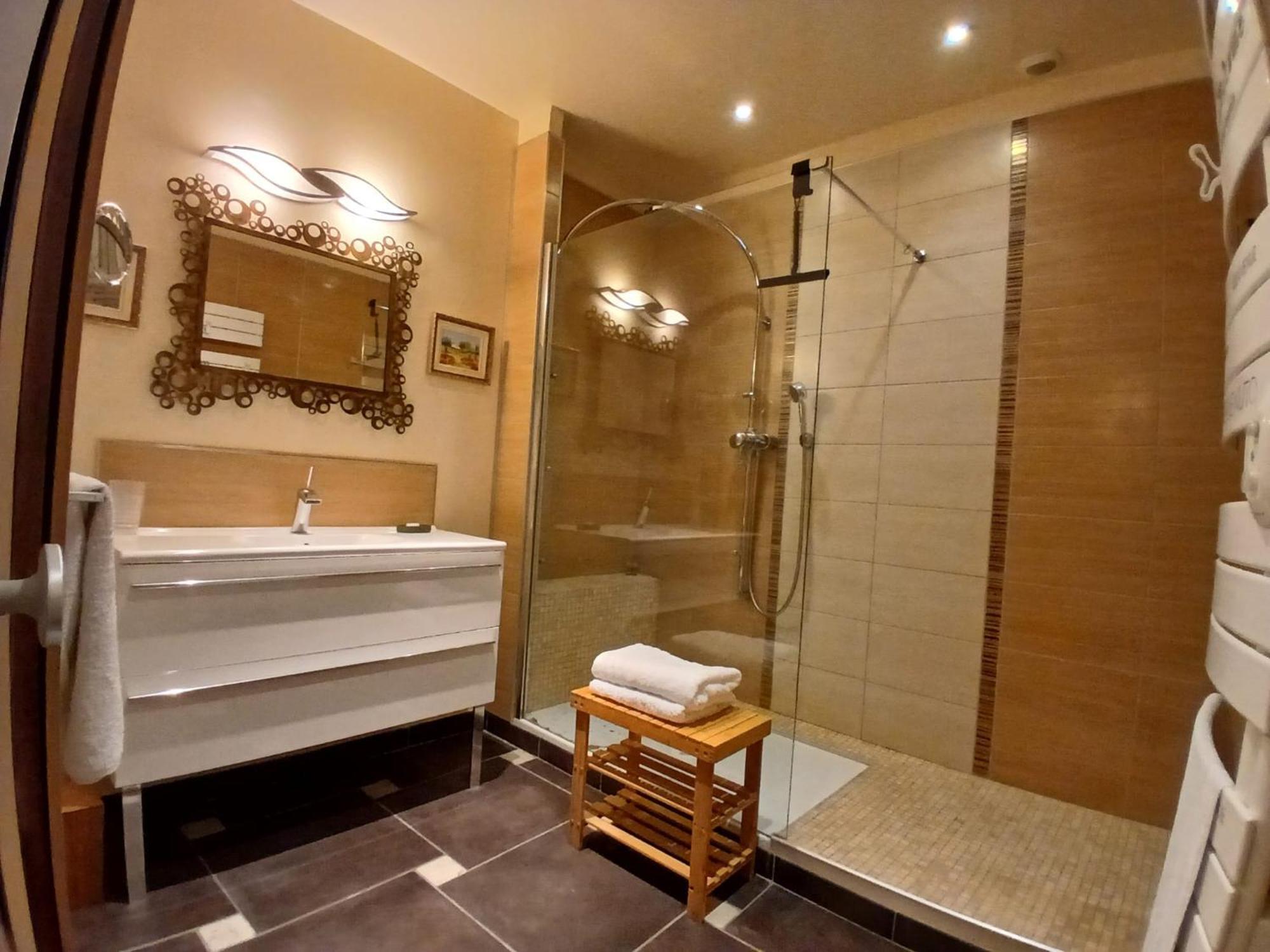 Loft Chic Au Coeur D Orange Apartment Оранж Екстериор снимка